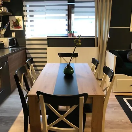Apartament Grosszugige In Messenahe, Feenzian Ug *