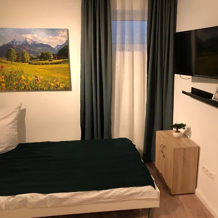 Grosszugige In Messenahe, Feenzian Ug Apartament *