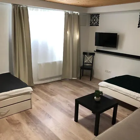 Grosszugige In Messenahe, Feenzian Ug Apartament *