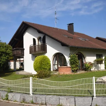 Grosszugige In Messenahe, Feenzian Ug * Friedrichshafen